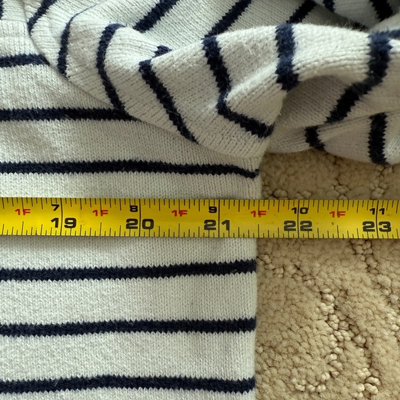 Vineyard Vines Dreamcloth Women’s Striped Quarter-Zip Pullover with Flag Patch. - Picture 9 of 13